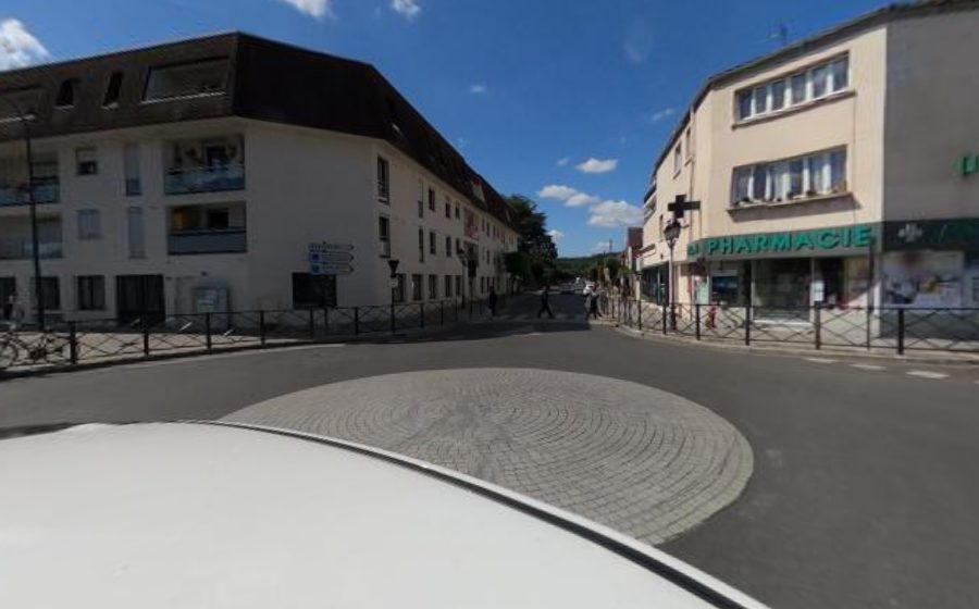 Vue du Rond-point anonyme n°332075294