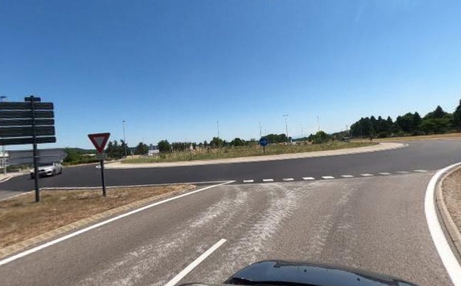 Vue du Rond-point anonyme n°332426364