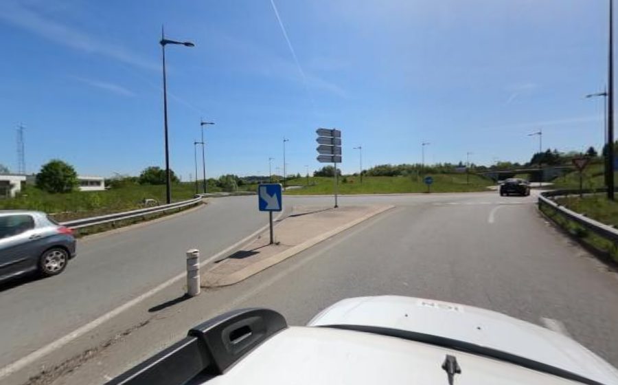 Vue du Rond-point anonyme n°333840458