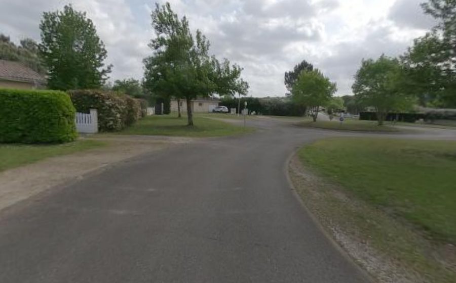 Vue du Rond-point anonyme n°335182425