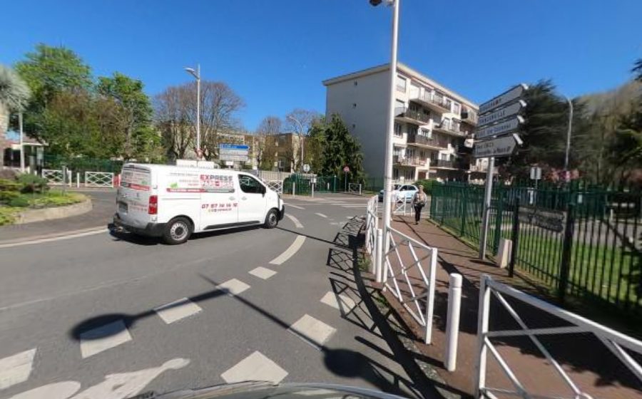 Vue du Rond-point anonyme n°338054411