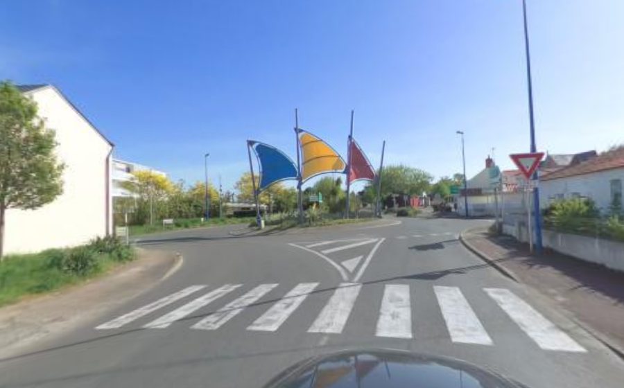 Vue du Rond-point anonyme n°34493204