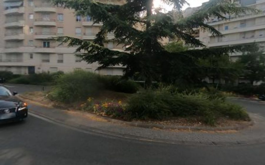 Vue du Rond-point anonyme n°345786720