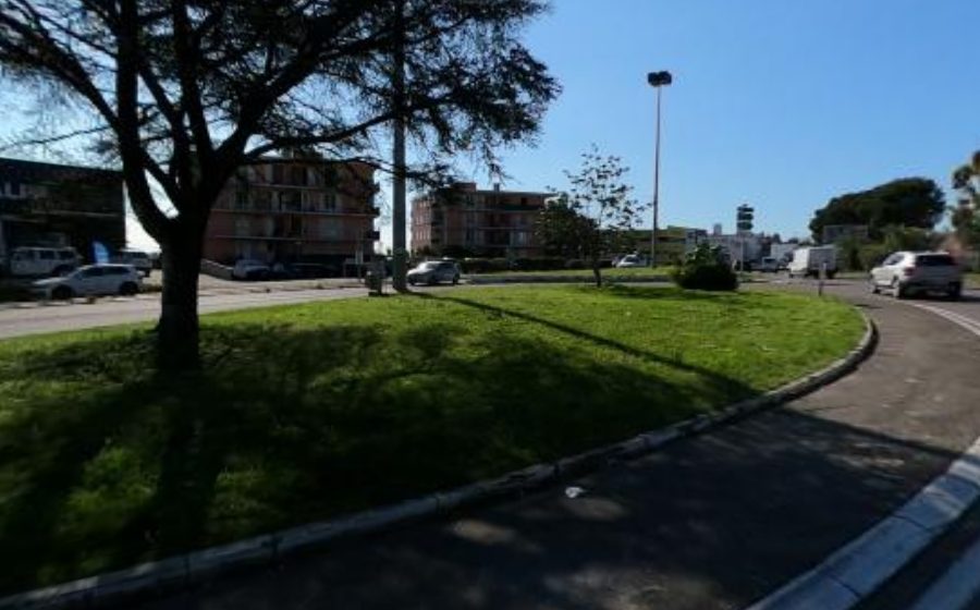 Vue du Rond-point anonyme n°352878548