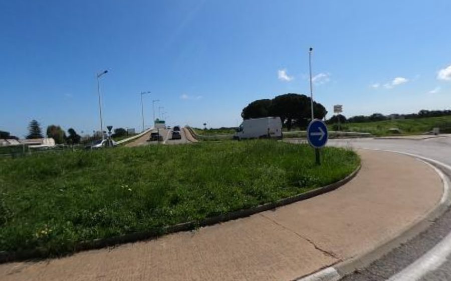 Vue du Rond-point anonyme n°352879589