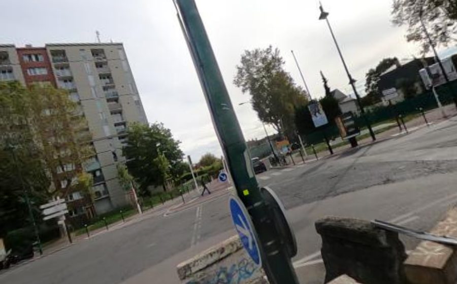 Vue du Rond-point anonyme n°360182422