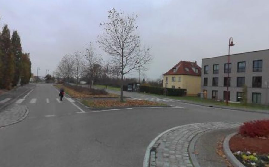 Vue du Rond-point anonyme n°360298591