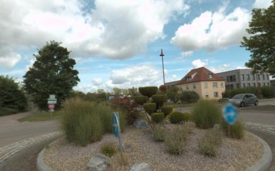 Vue du Rond-point anonyme n°360298593