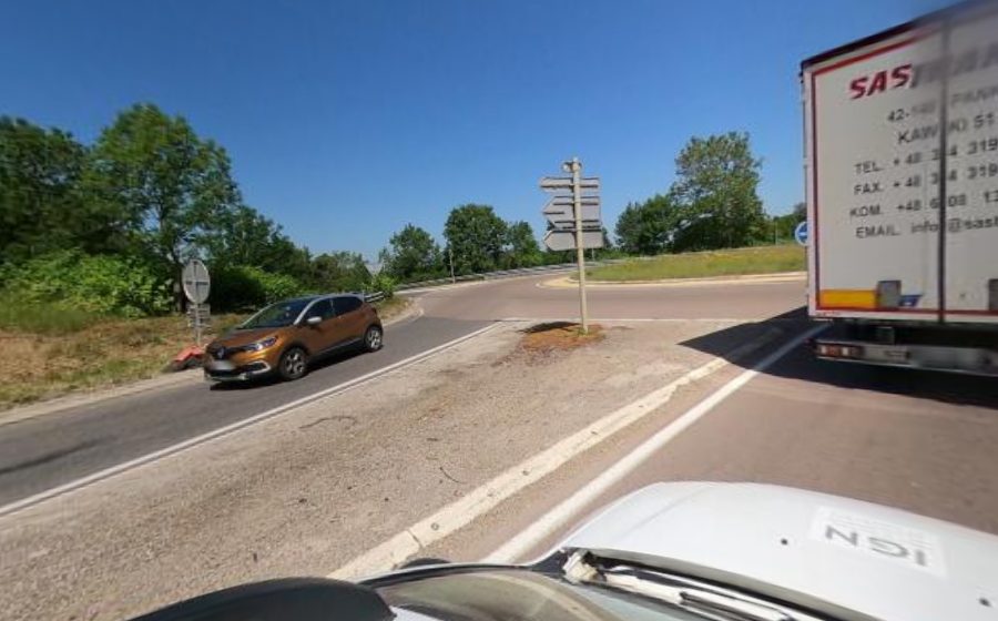 Vue du Rond-point anonyme n°360946398