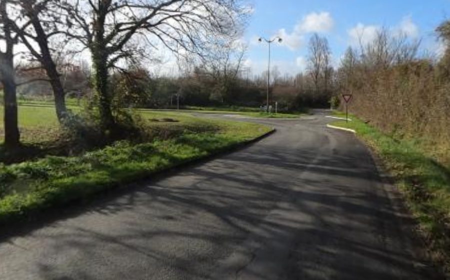 Vue du Rond-point anonyme n°366827503
