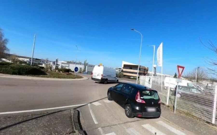 Vue du Rond-point anonyme n°37046149