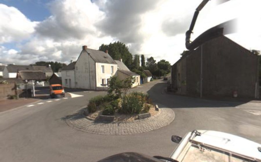 Vue du Rond-point anonyme n°370498063