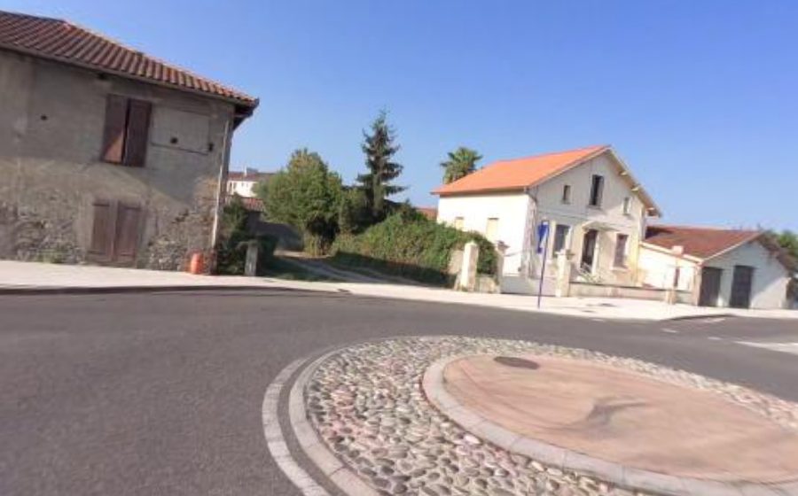 Vue du Rond-point anonyme n°37097600