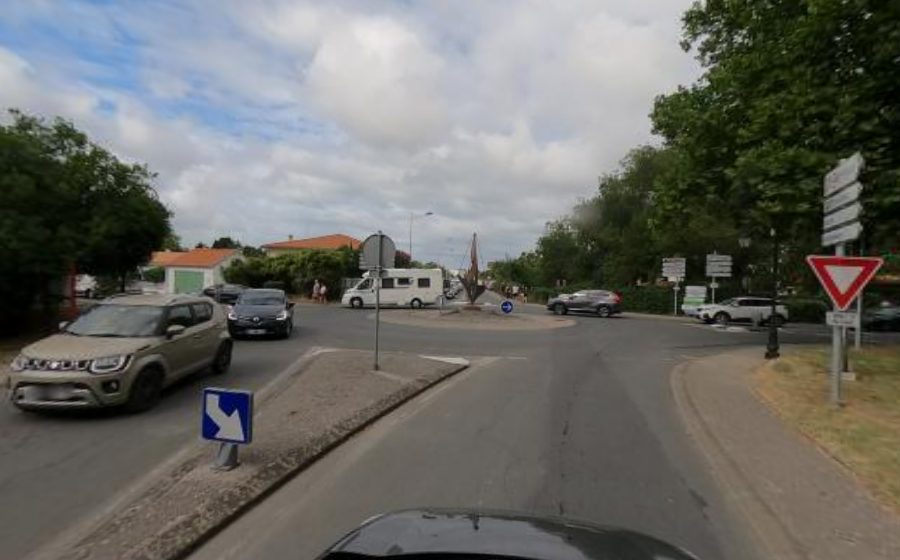 Vue du Rond-point anonyme n°37179623