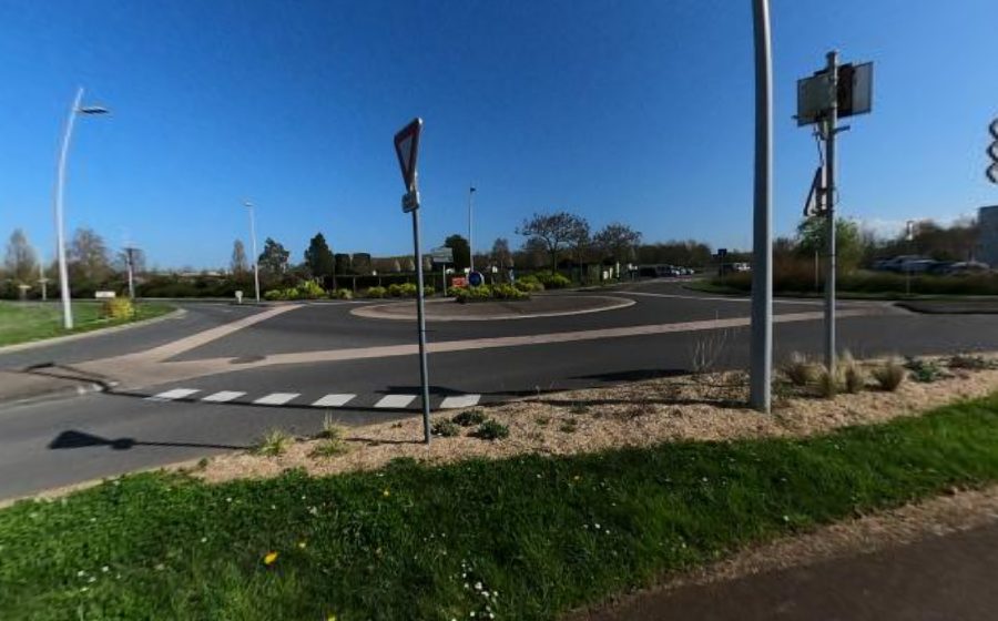 Vue du Rond-point anonyme n°375197859