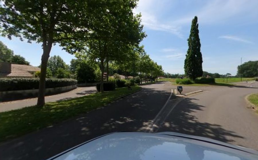 Vue du Rond-point anonyme n°375356647