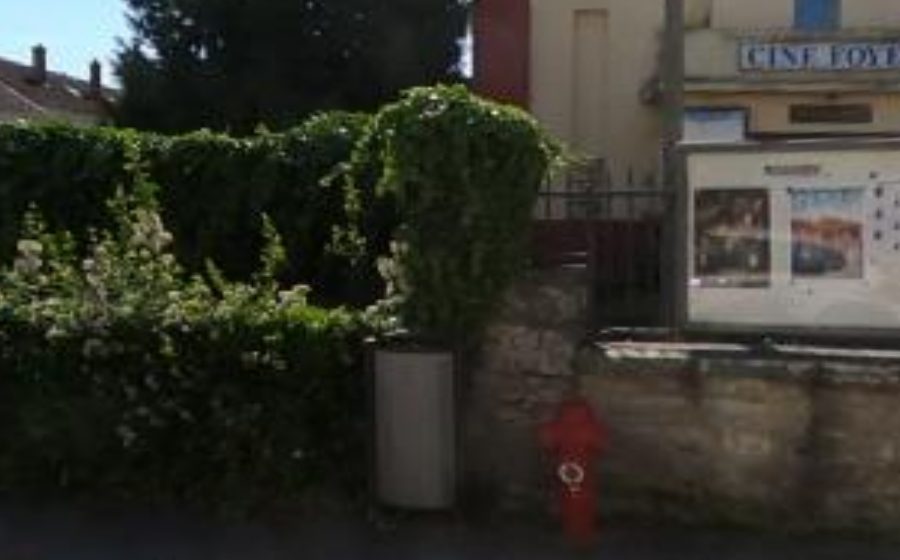 Vue du Rond-point anonyme n°375447266
