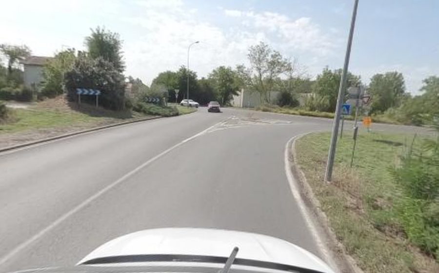 Vue du Rond-point anonyme n°37670627