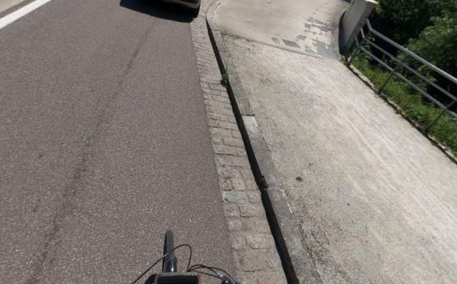 Vue du Rond-point anonyme n°37809734