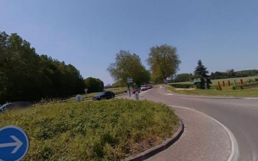 Vue du Rond-point anonyme n°378898194