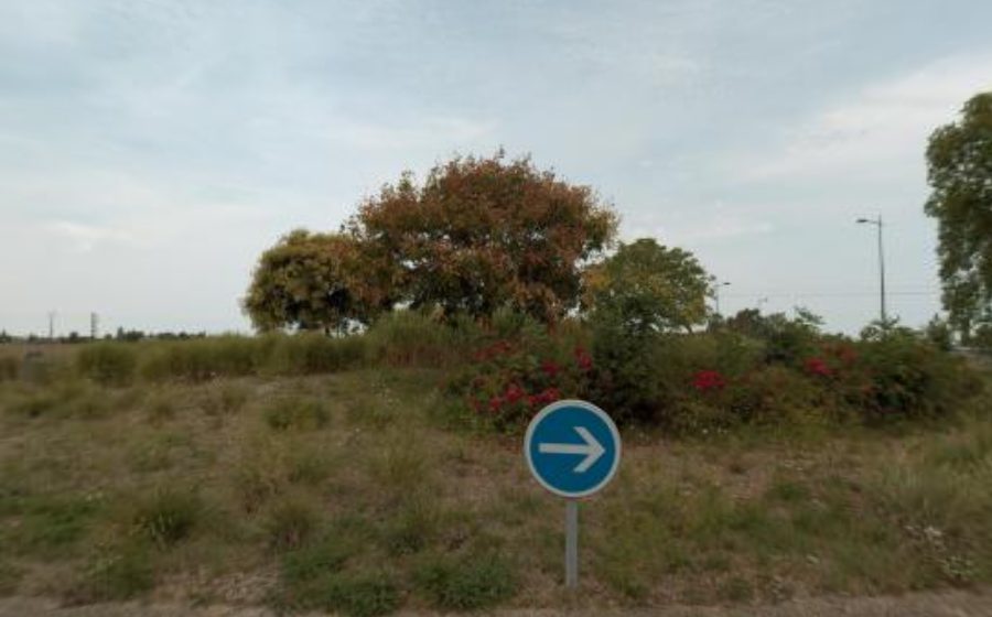 Vue du Rond-point anonyme n°379322329