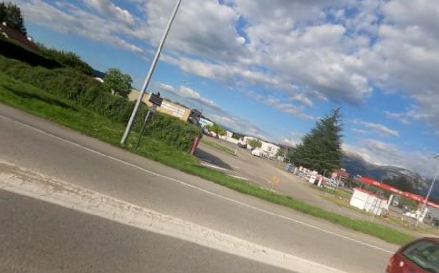 Vue du Rond-point anonyme n°380198582