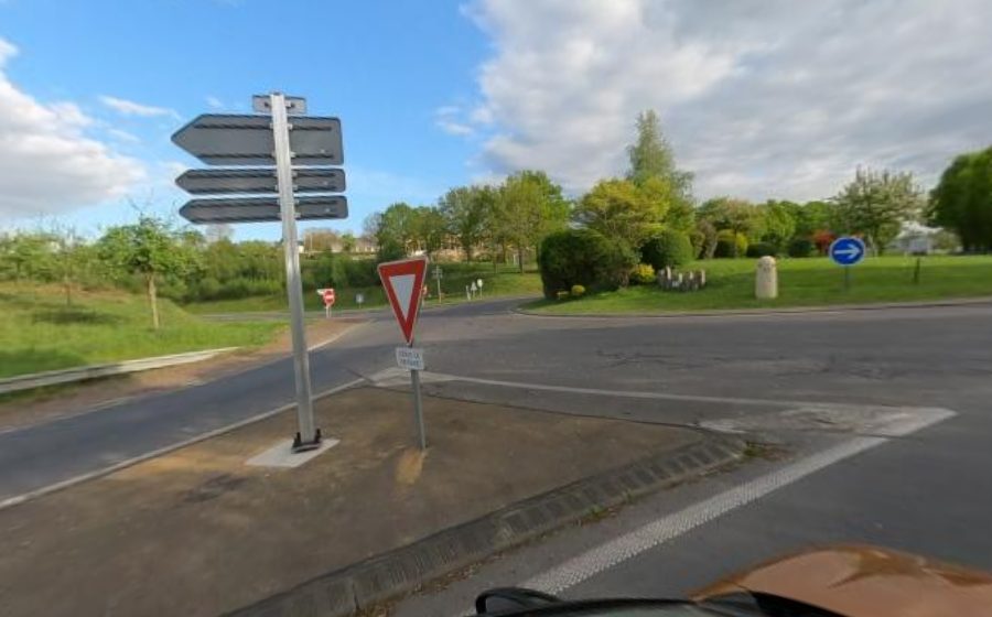 Vue du Rond-point anonyme n°38140775