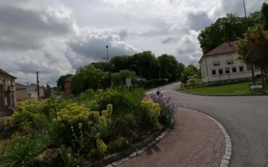 Vue du Rond-point anonyme n°382065252