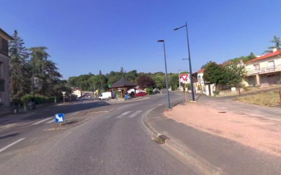 Vue du Rond-point anonyme n°382722606