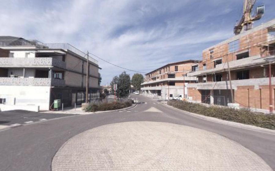 Vue du Rond-point anonyme n°384454505