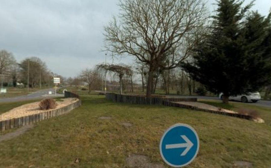 Vue du Rond-point anonyme n°38810240