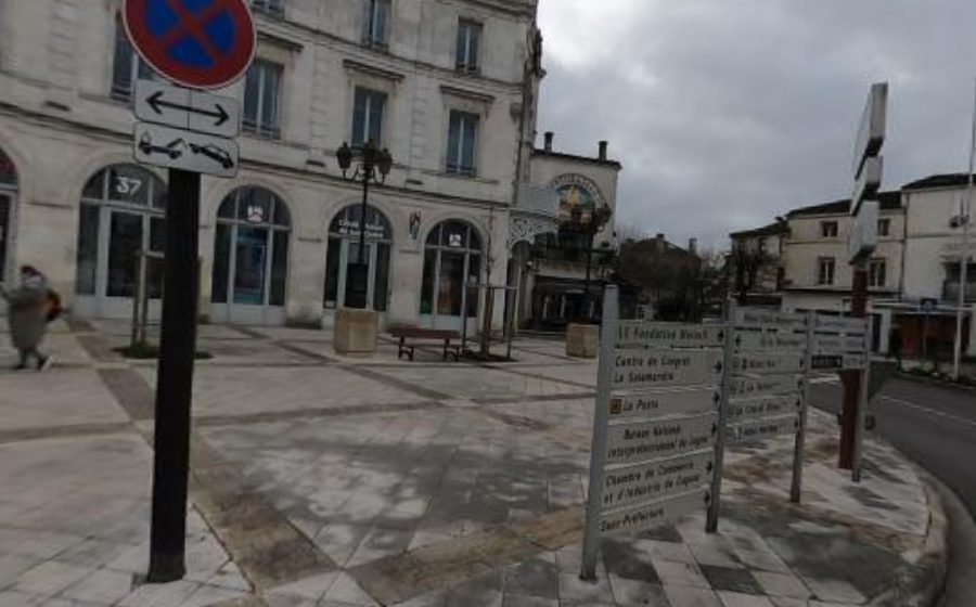 Vue du Place François 1er