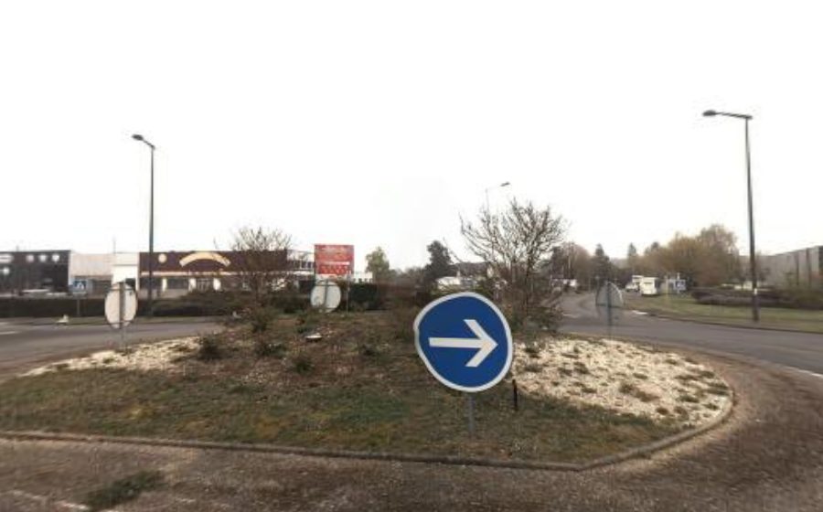 Vue du Rond-point anonyme n°401053179