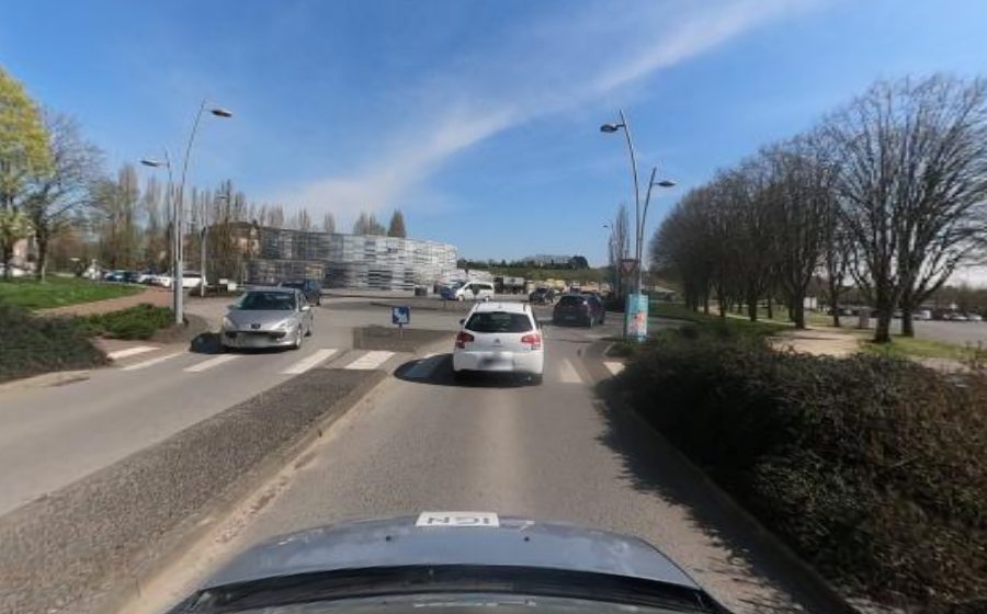 Vue du Rond-point anonyme n°40508891
