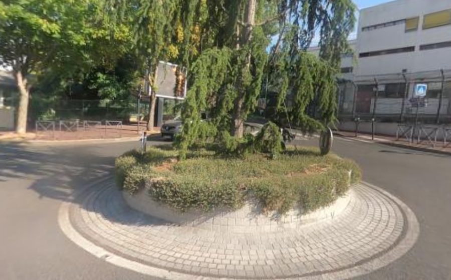 Vue du Rond-point anonyme n°407539643