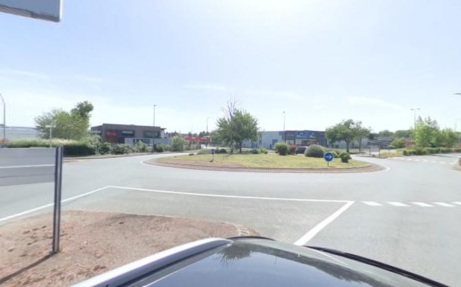 Vue du Rond-point anonyme n°41602696
