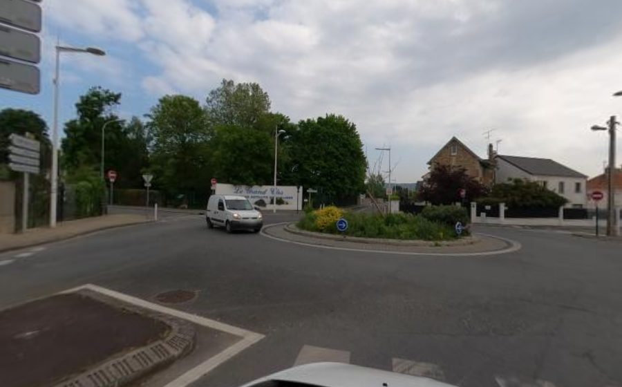 Vue du Rond-point anonyme n°41981623
