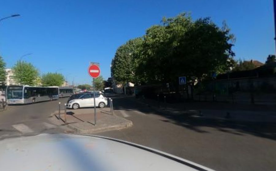 Vue du Rond-point anonyme n°42181176