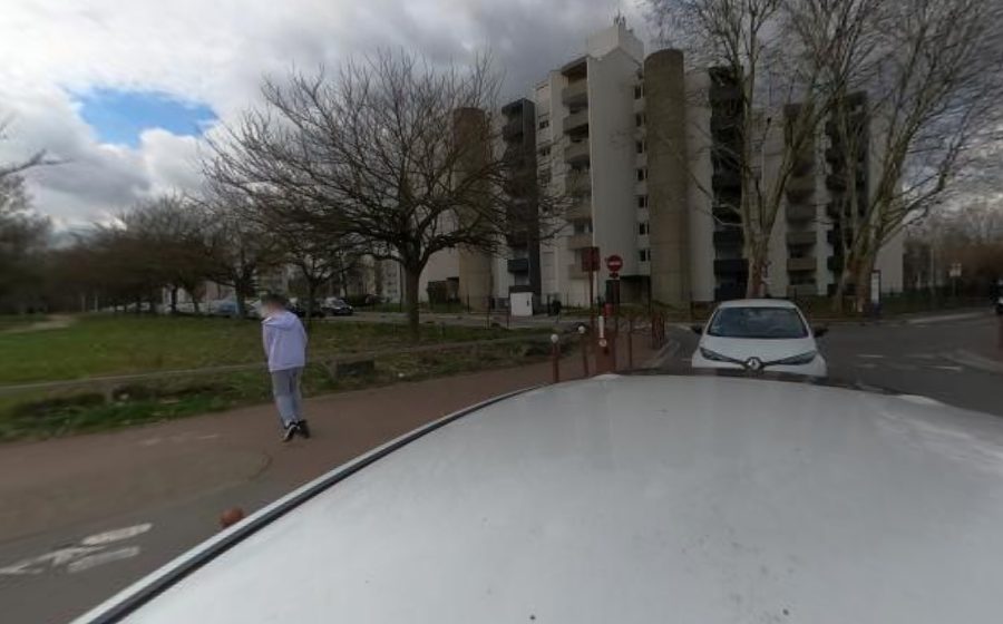 Vue du Rond-point anonyme n°423969612