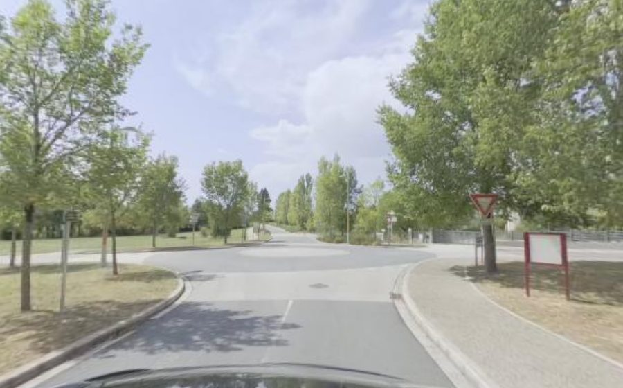 Vue du Rond-point anonyme n°431407550