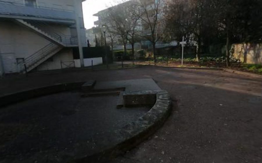 Vue du Rond-point anonyme n°43682142