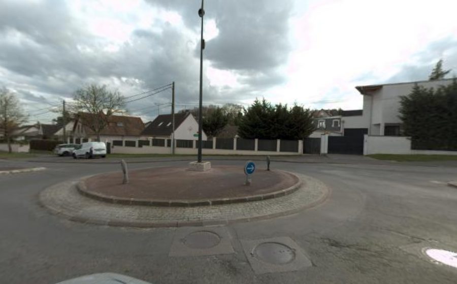 Vue du Rond-point anonyme n°43701535