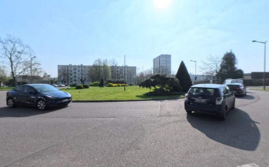 Vue du Rond-point anonyme n°437030016