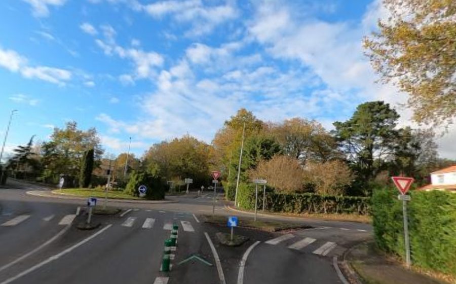 Vue du Rond-point anonyme n°44157255