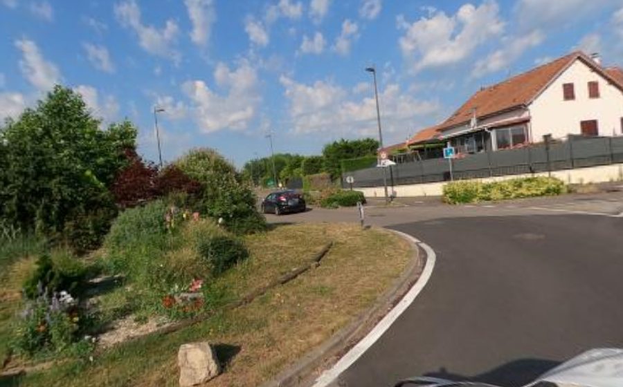 Vue du Rond-point anonyme n°44449316