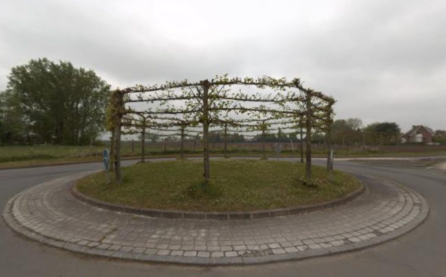 Vue du Rond-point anonyme n°445367058