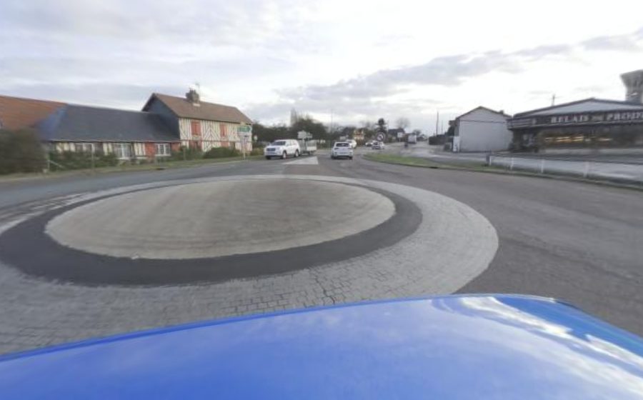 Vue du Rond-point anonyme n°448199863