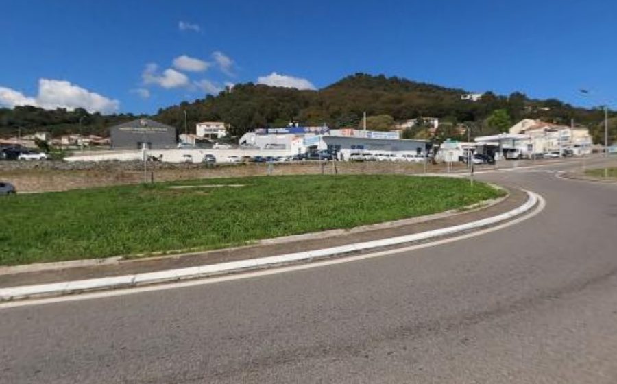 Vue du Rond-point anonyme n°462140794