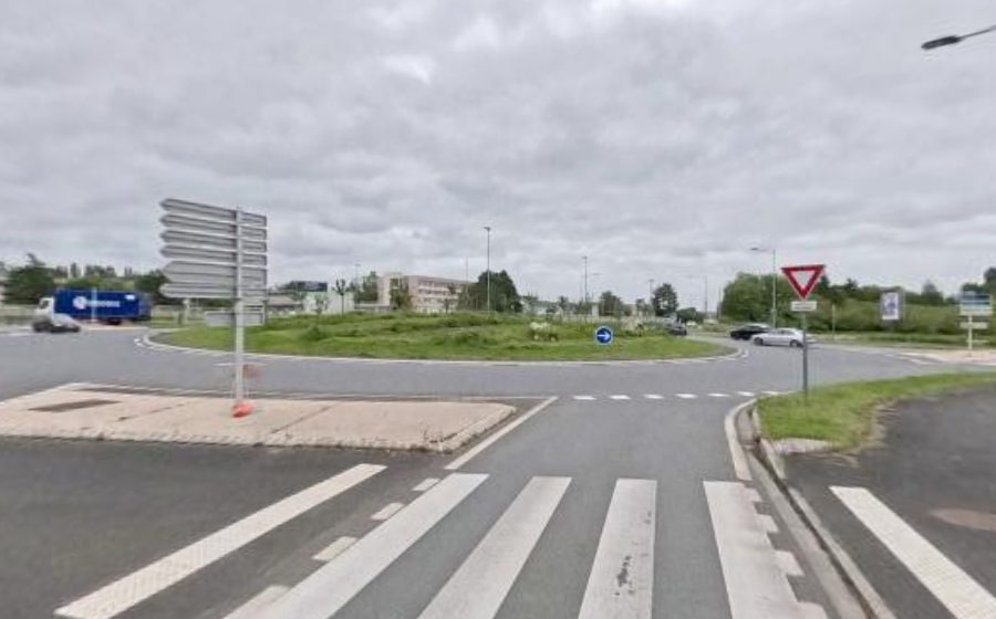 Vue du Rond-point anonyme n°465911307