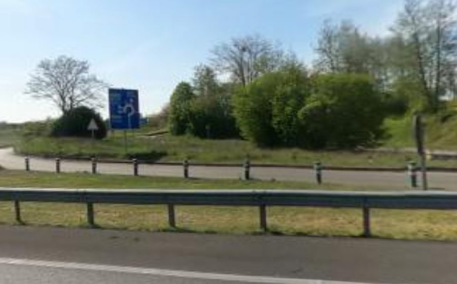 Vue du Rond-point anonyme n°472409264